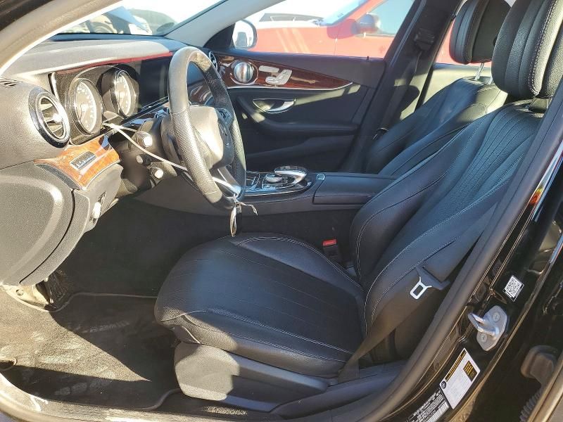 2017 Mercedes-Benz E 300
