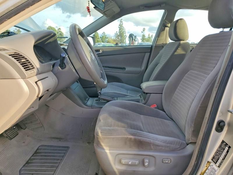 2006 Toyota Camry le