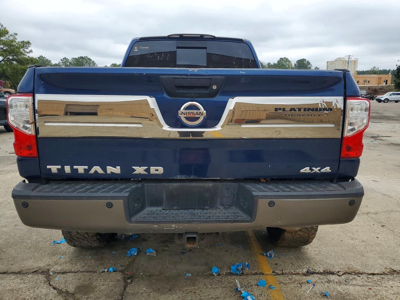 2016 Nissan Titan XD SL
