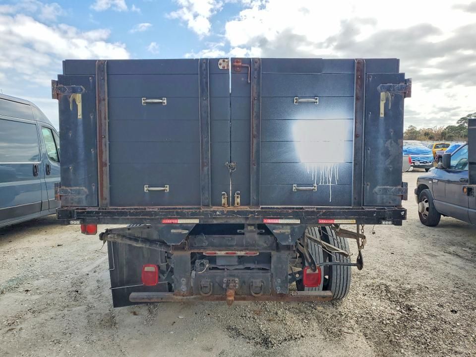 2016 Ford F450 Super Duty Flatbed Truck