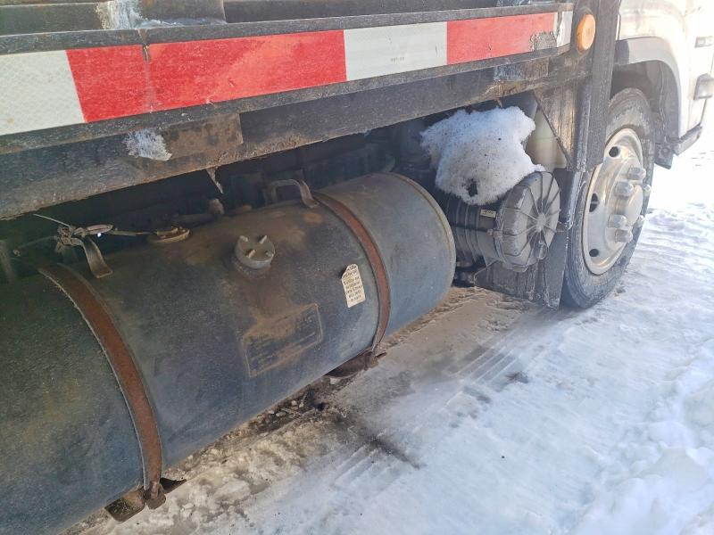 2010 Isuzu NQR Flatbed Truck