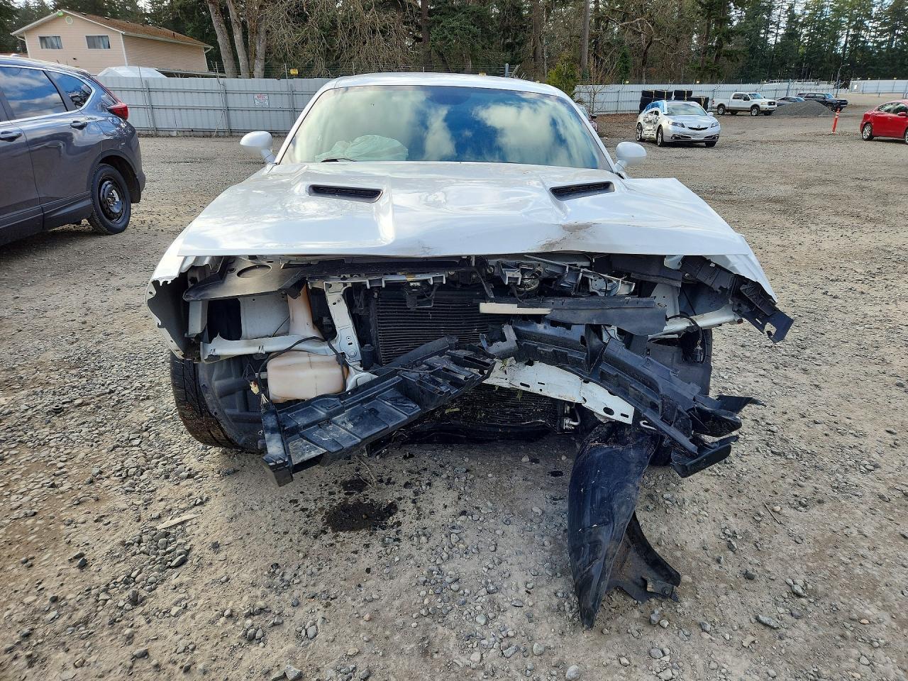 2016 Dodge Challenger r