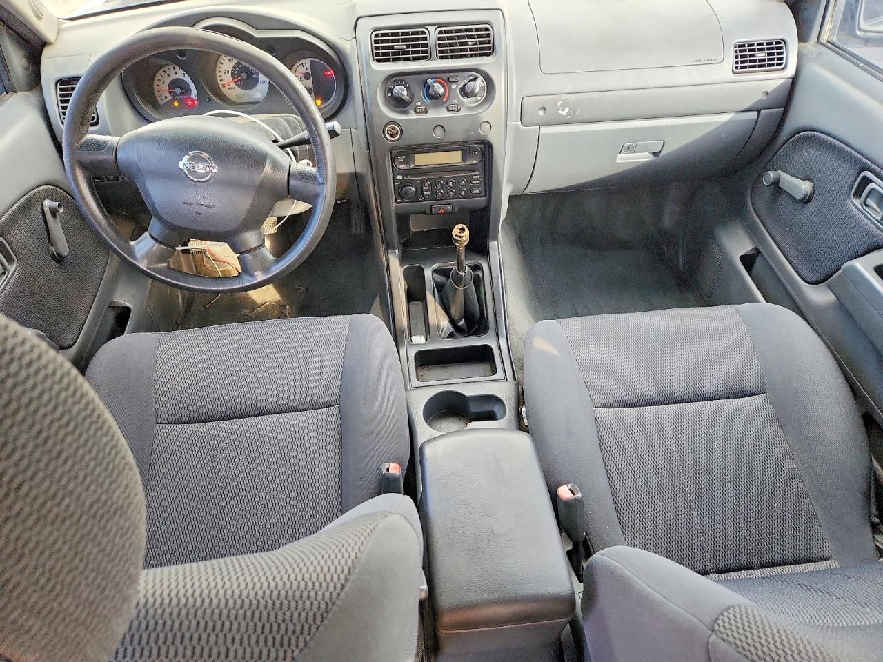2004 Nissan Frontier XE-V6