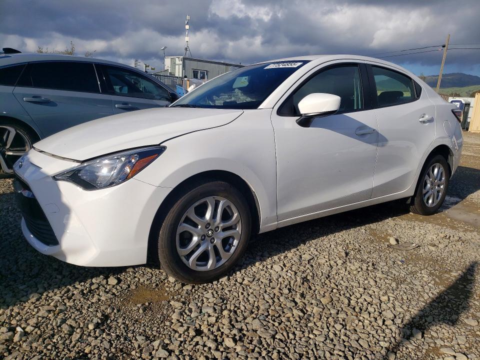 2017 Toyota Yaris ia