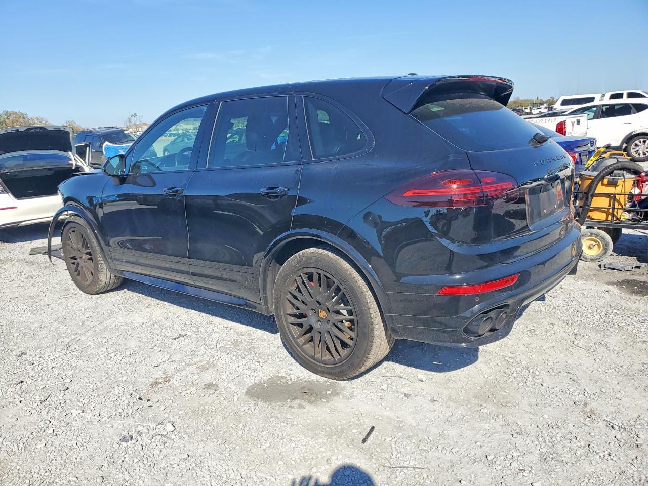 2016 Porsche Cayenne gts