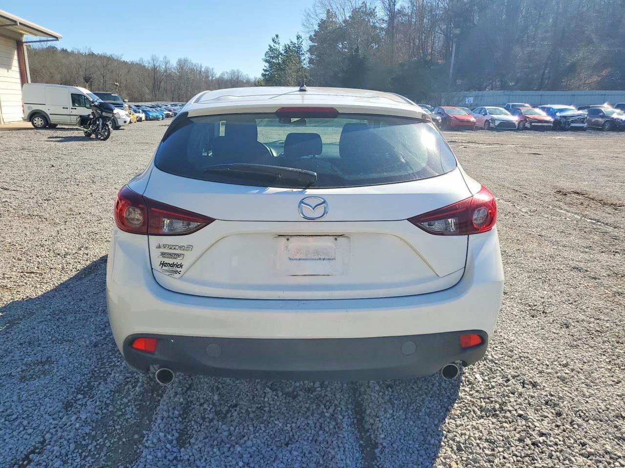 2015 Mazda 3 Sport