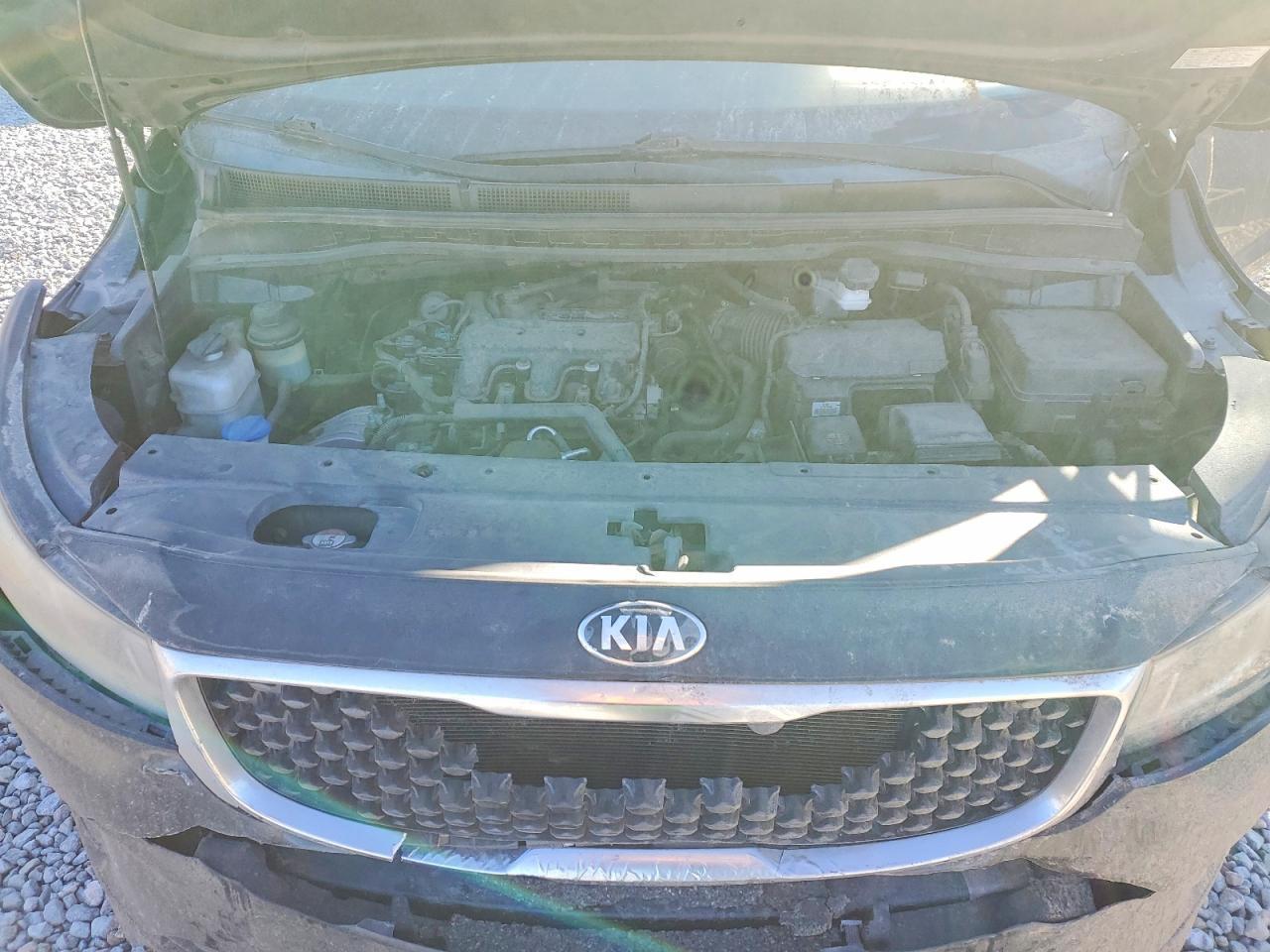 2016 KIA Sedona lx