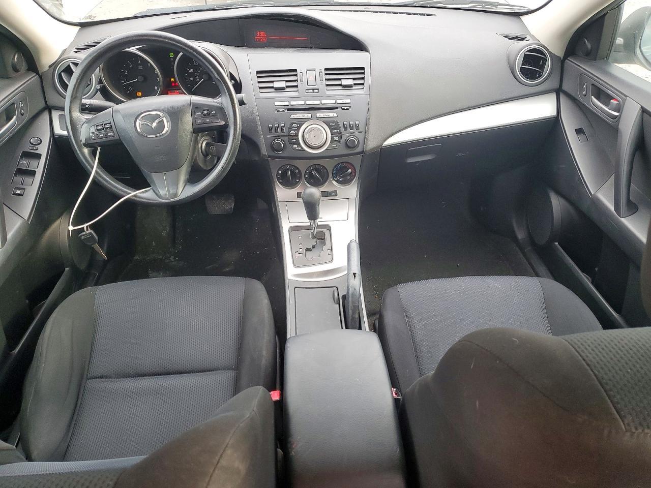 2011 Mazda 3 I