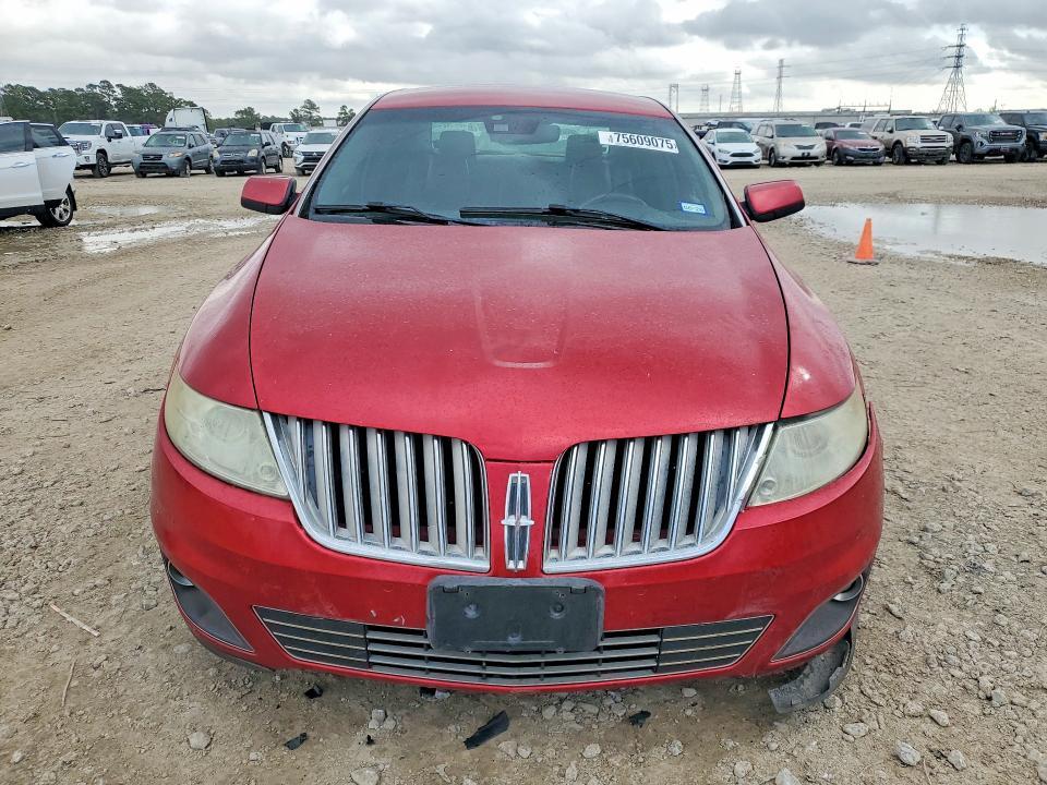 2011 Lincoln MKS