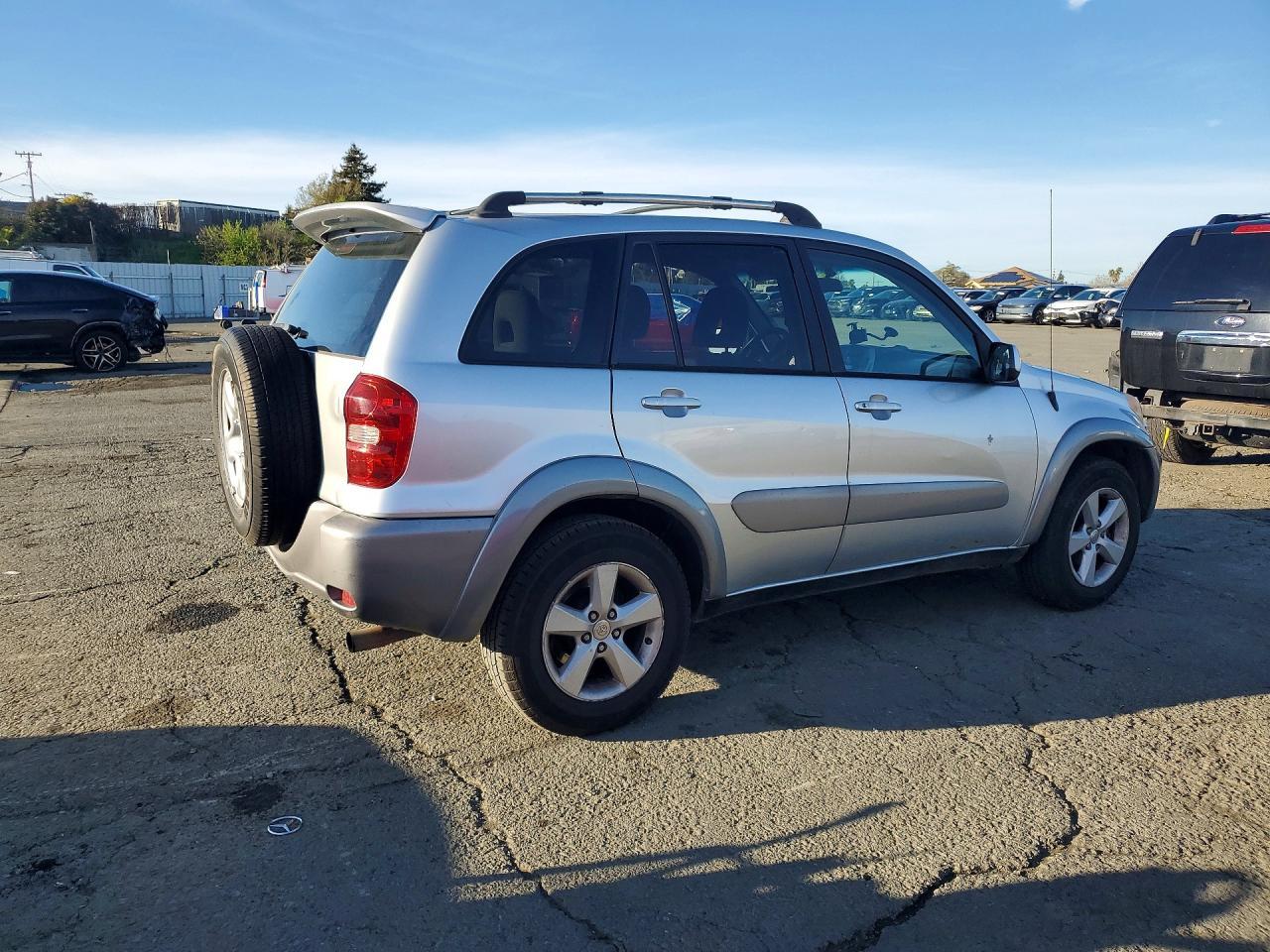 2005 Toyota Rav4 Base