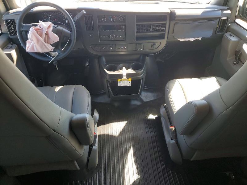 2025 Chevrolet Express G2500