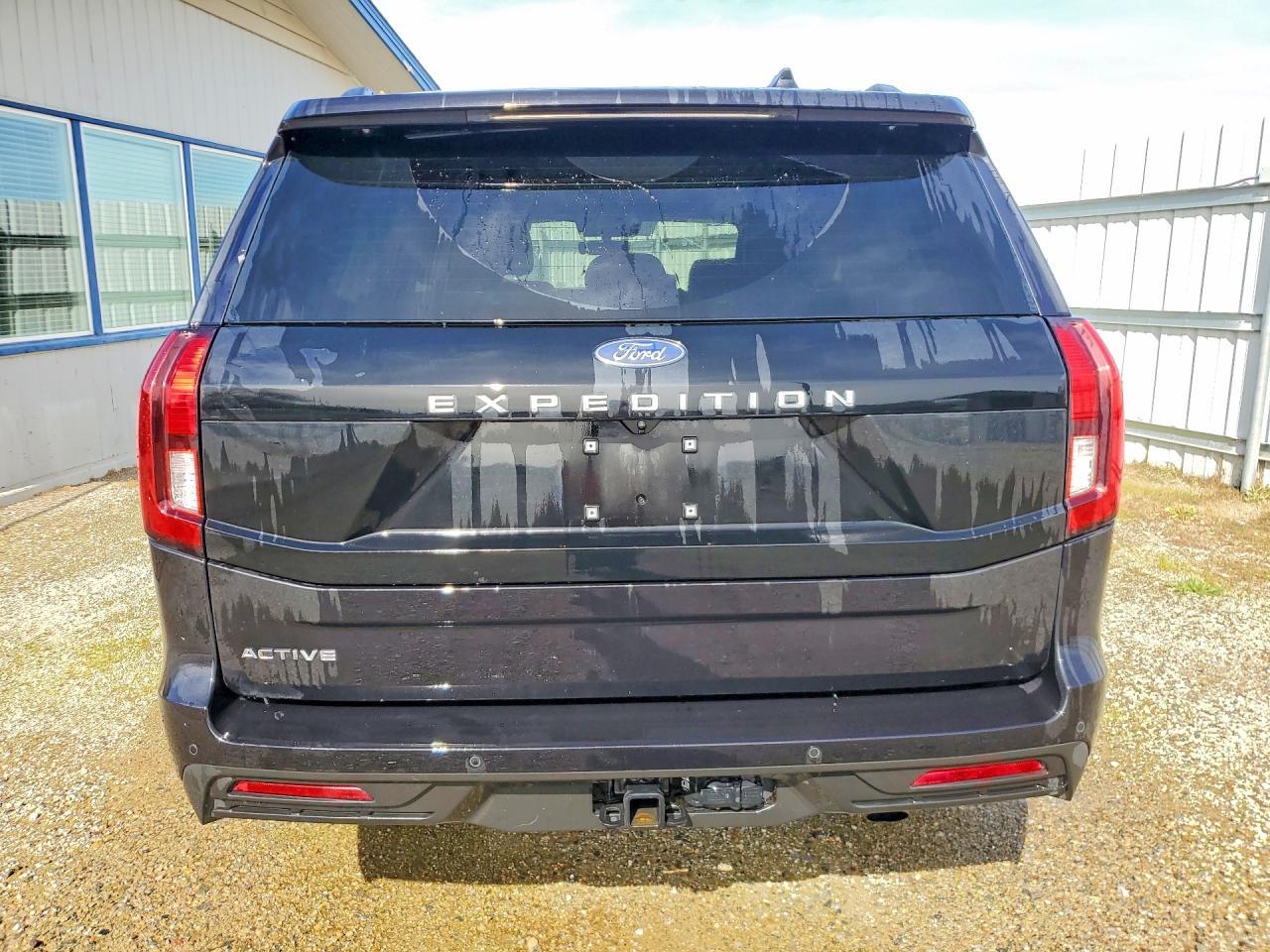 2025 Ford Expedition Active
