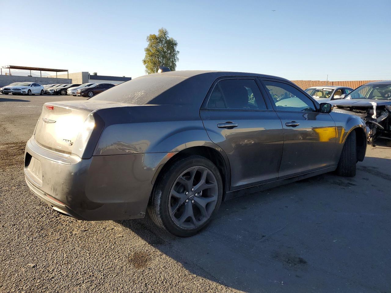 2021 Chrysler 300 s