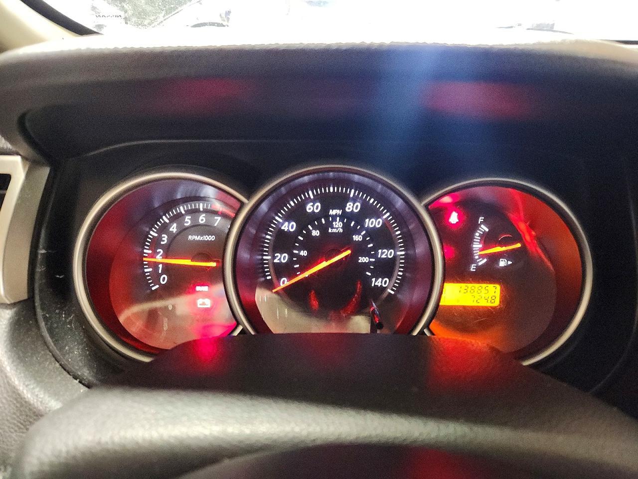 2011 Nissan Versa s