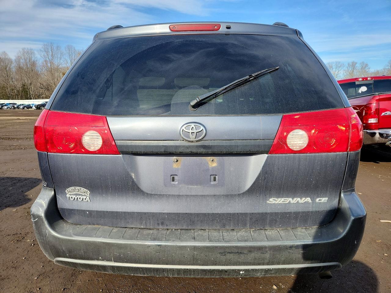 2006 Toyota Sienna ce