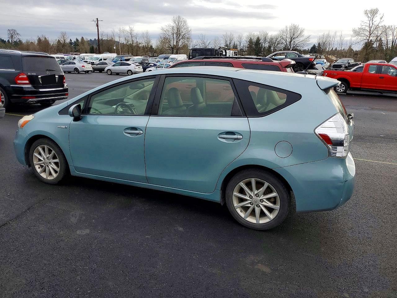 2013 Toyota Prius v