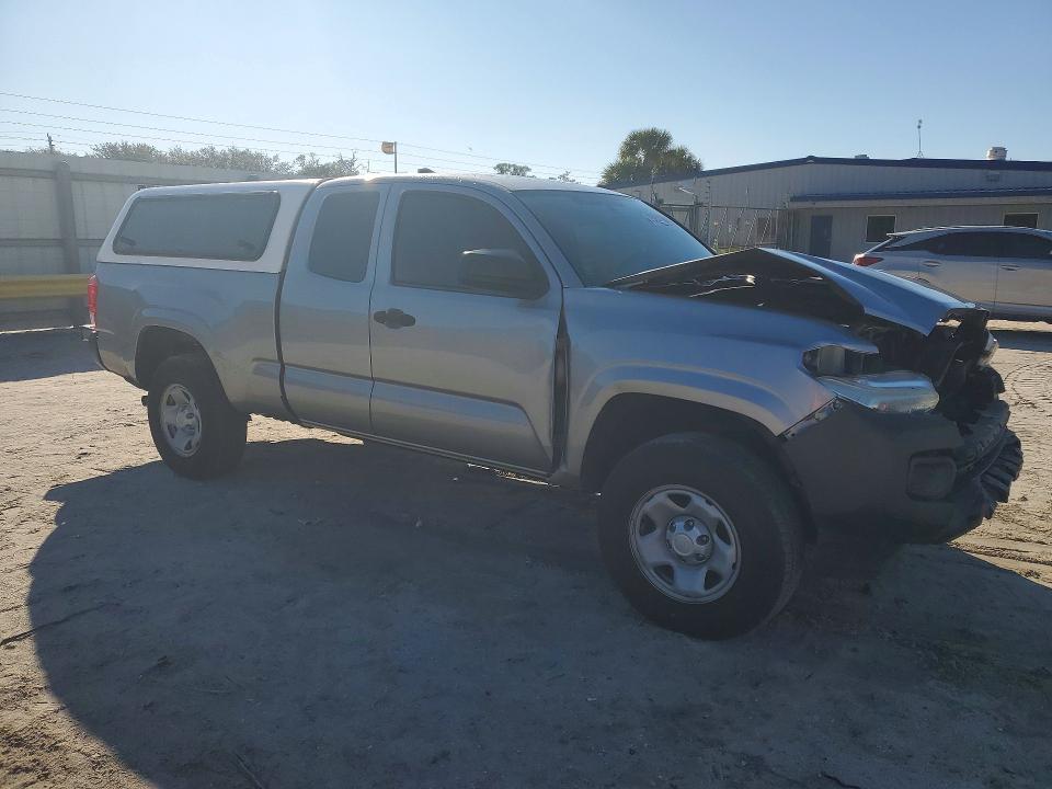 2017 Toyota Tacoma sr