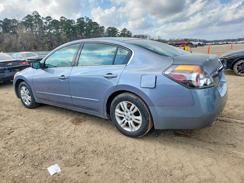 2011 Nissan Altima Base