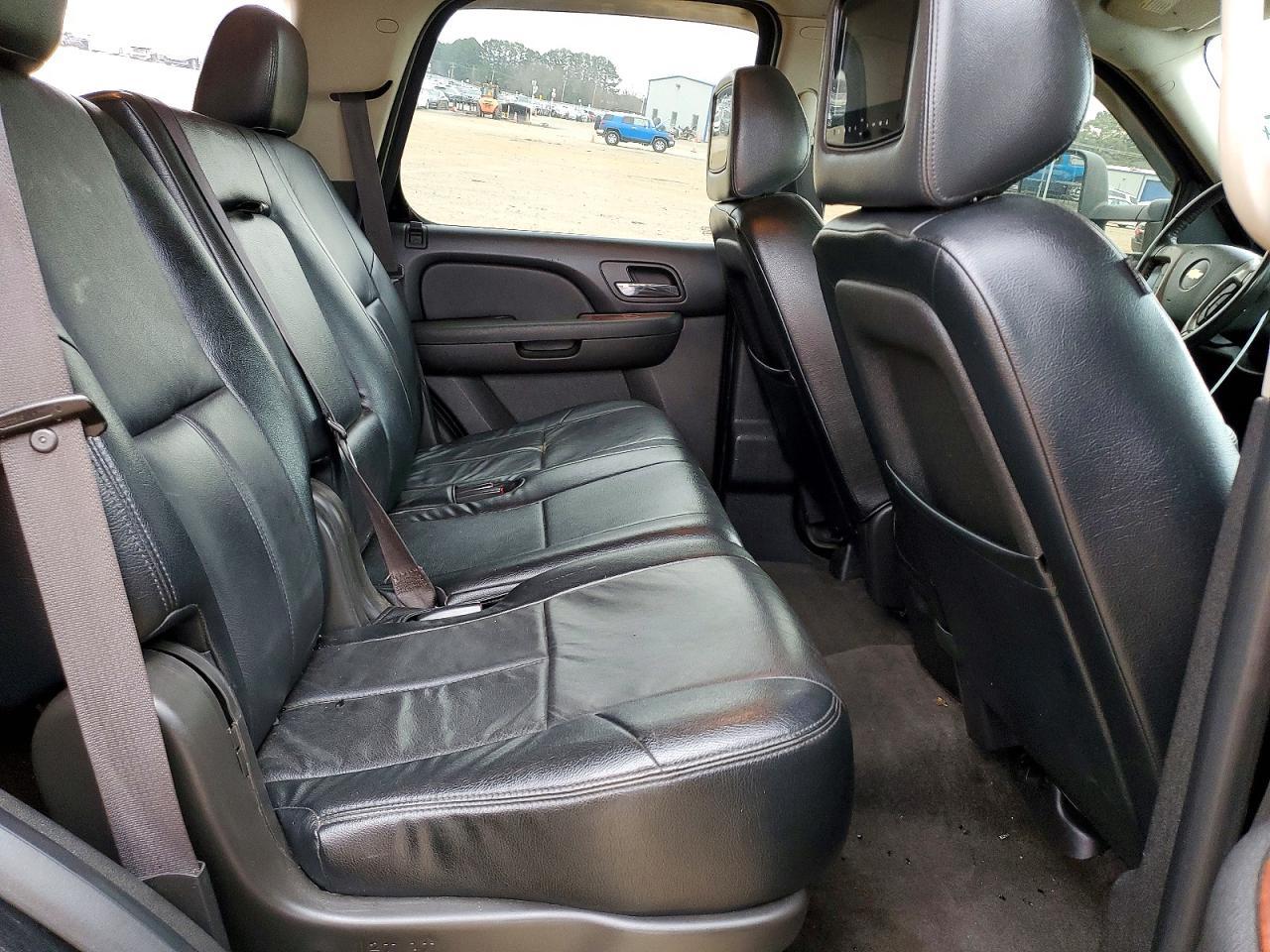 2013 Chevrolet Tahoe C1500 ls