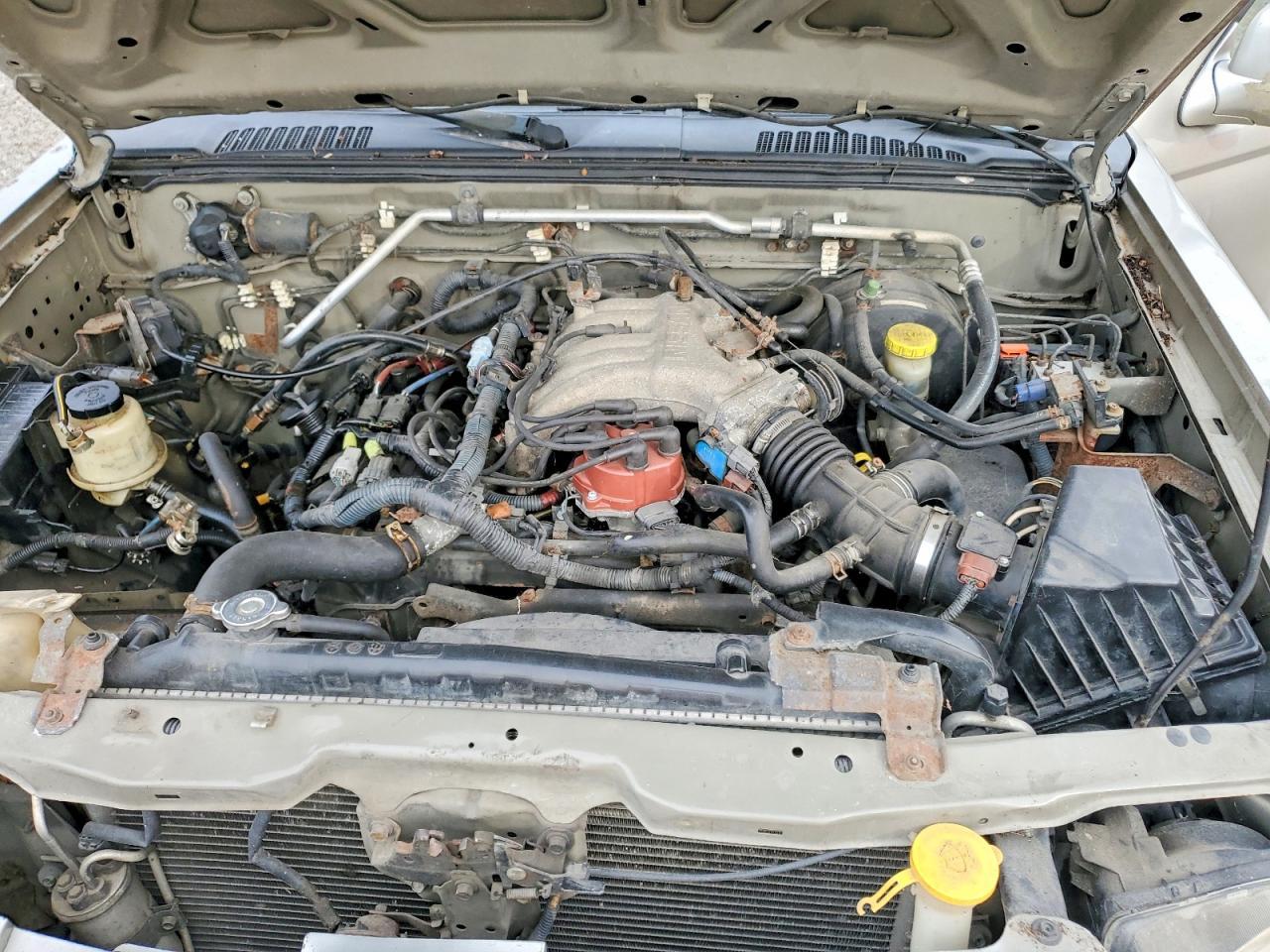 2002 Niss Frontier Xe-v6