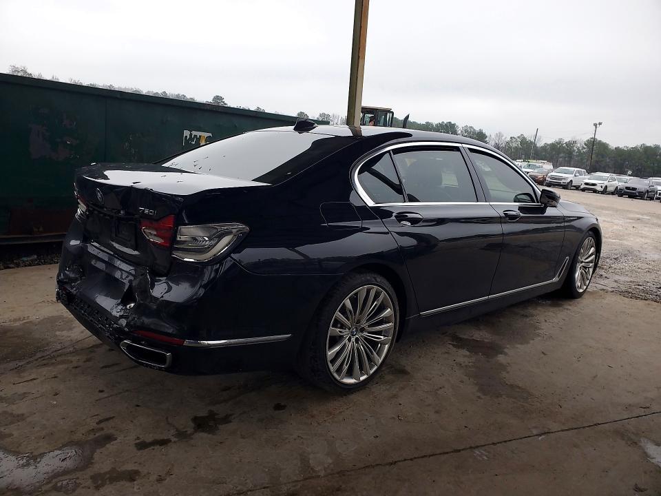 2016 BMW 750 xi