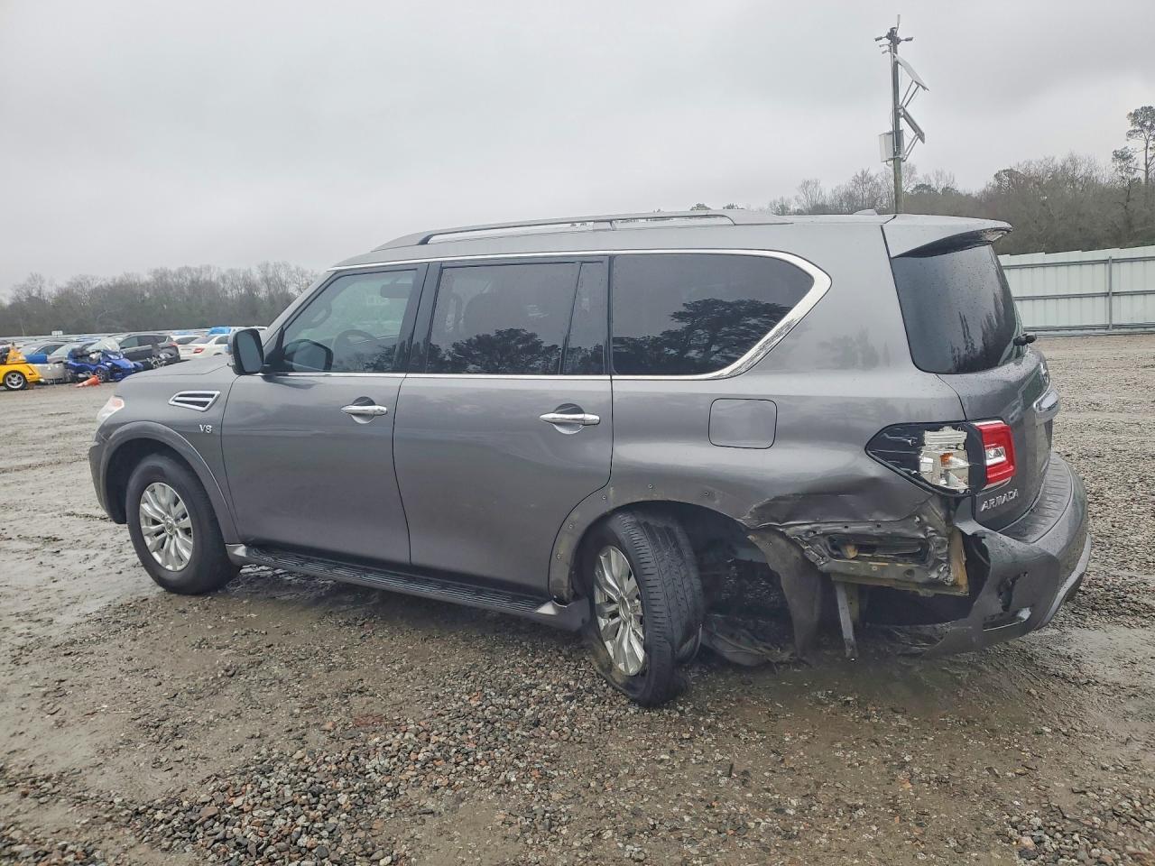 2017 Nissan Armada sv