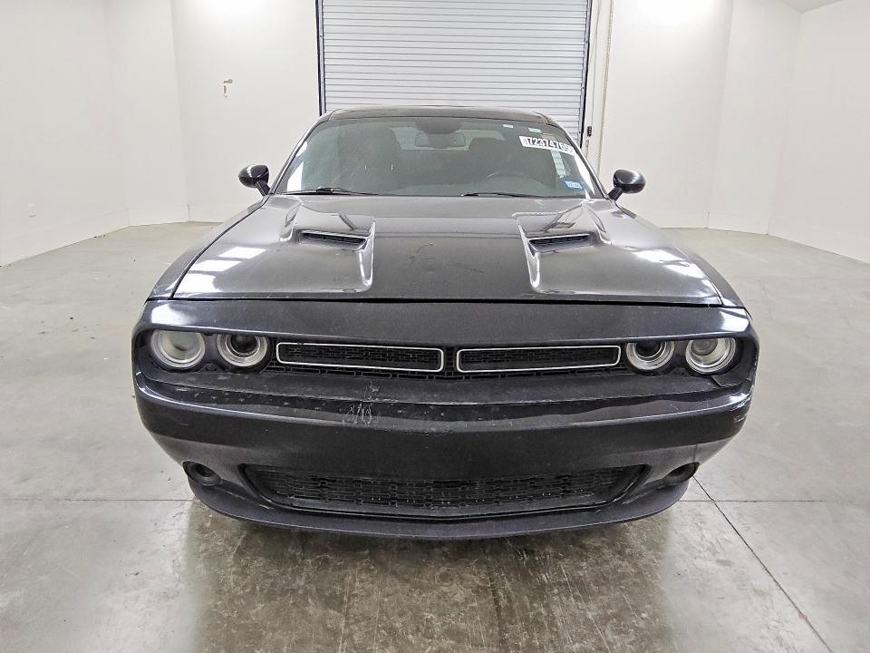 2017 Dodge Challenger sxt