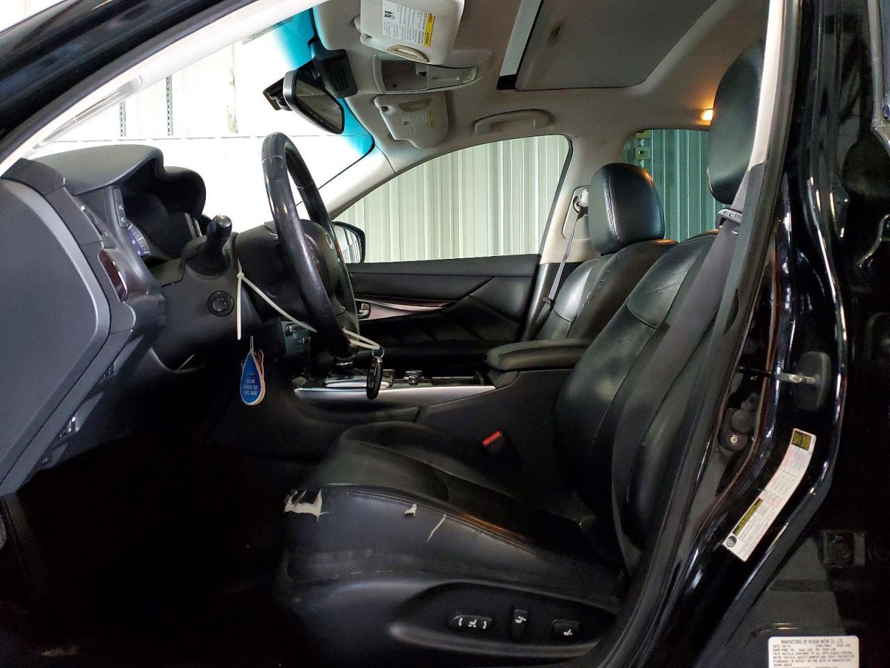 2011 Infiniti M37