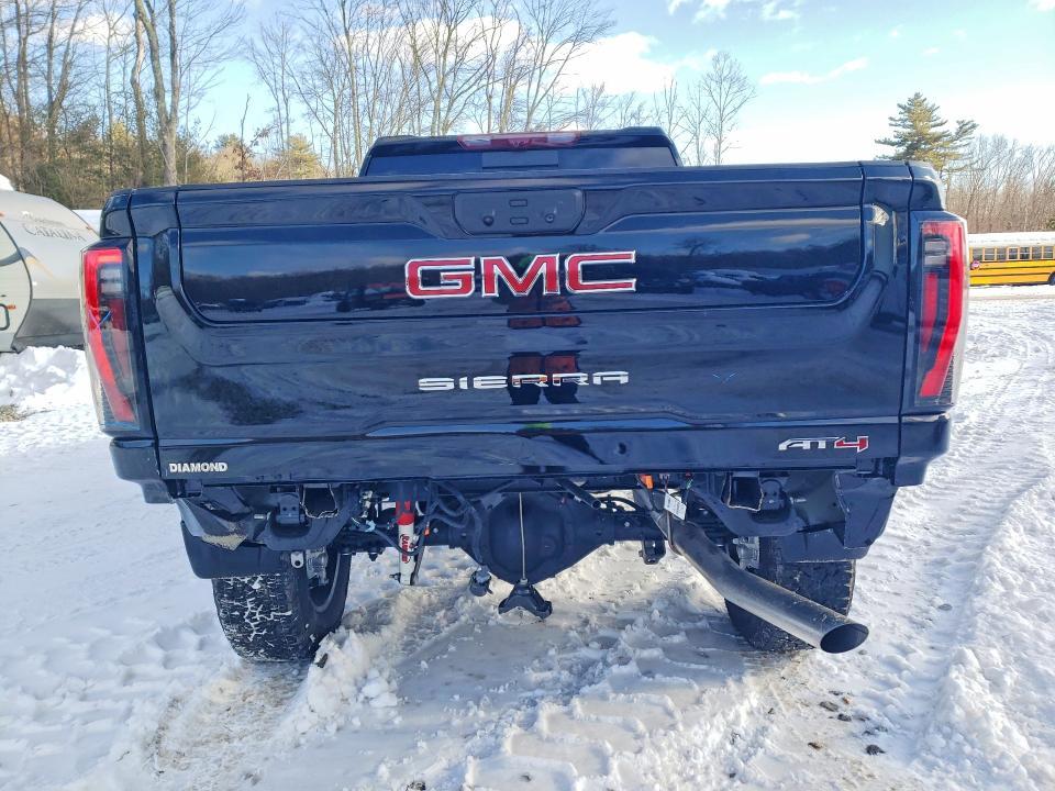 2026 GMC Sierra K2500 AT4