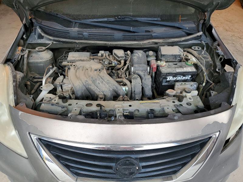 2012 Nissan Versa s