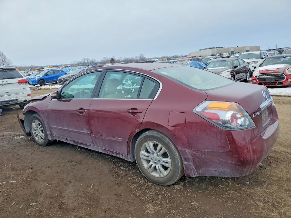 2012 Niss Altima Base