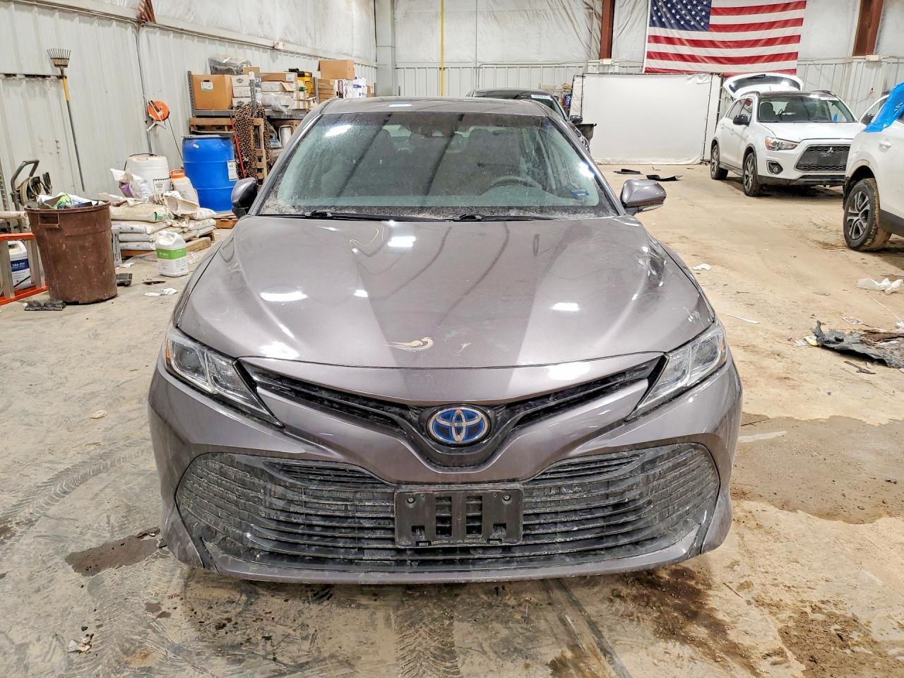 2018 Toyota Camry le