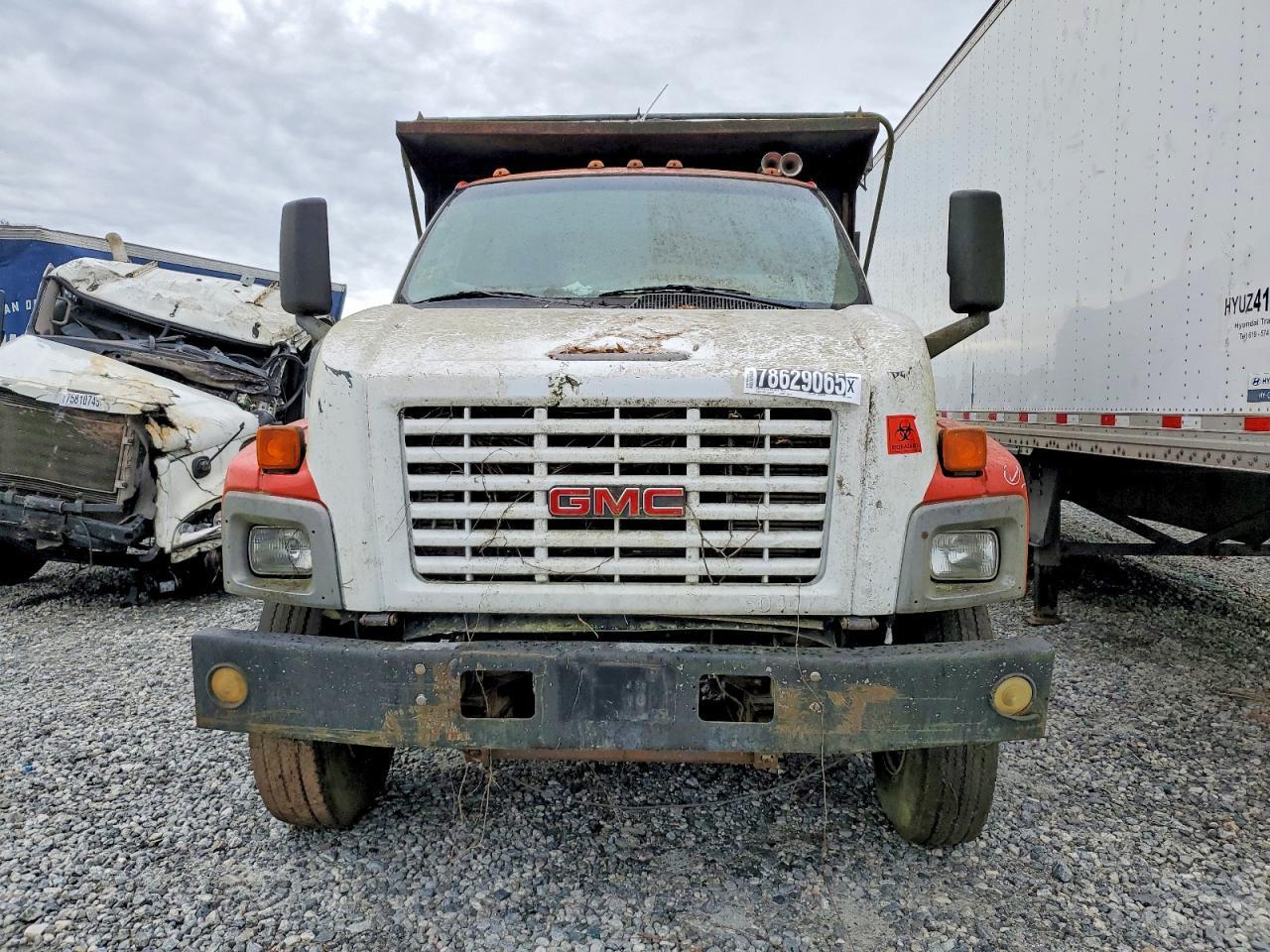 2004 GMC C8500 Dump Truck