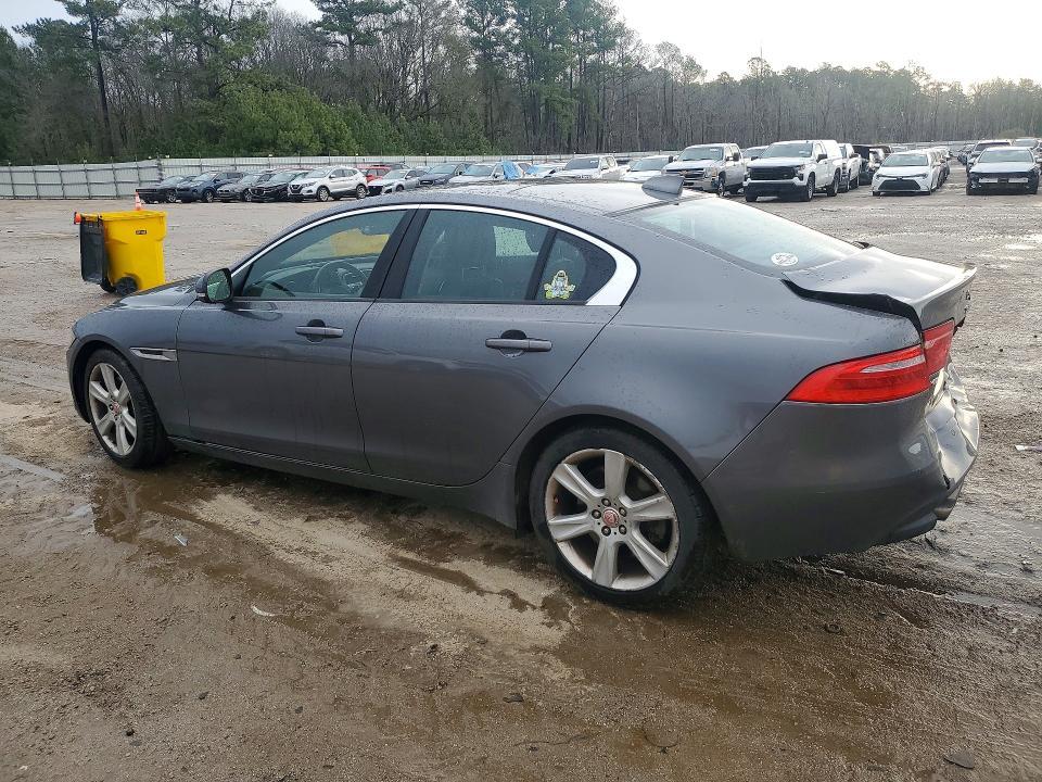 2017 Jaguar Xe Premium