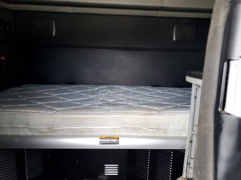 2023 Kenworth T680 Semi Truck