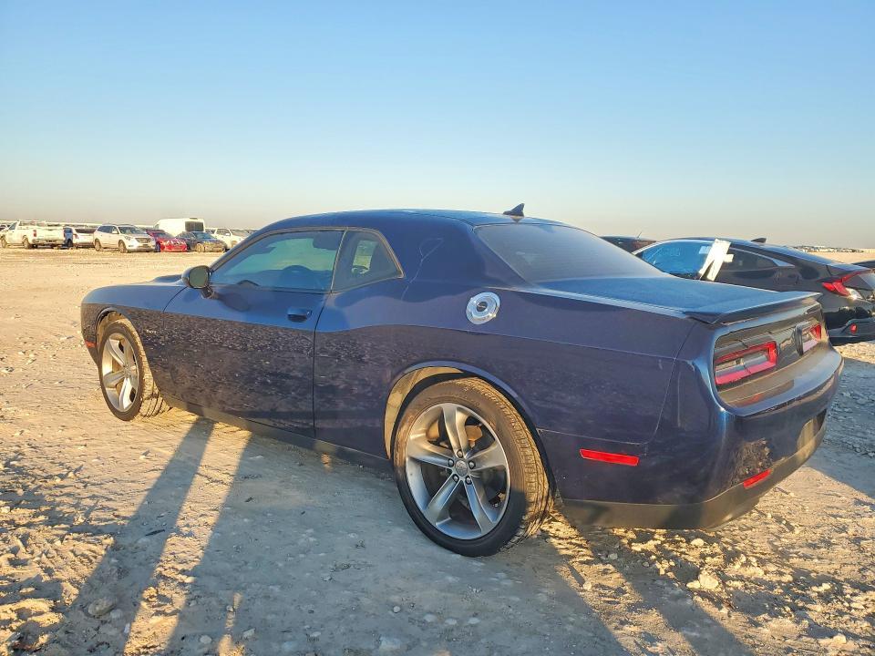 2015 Dodge Challenger sxt
