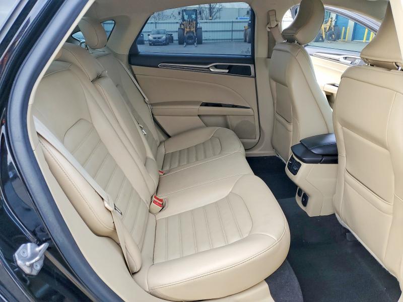 2016 Ford Fusion se Phev