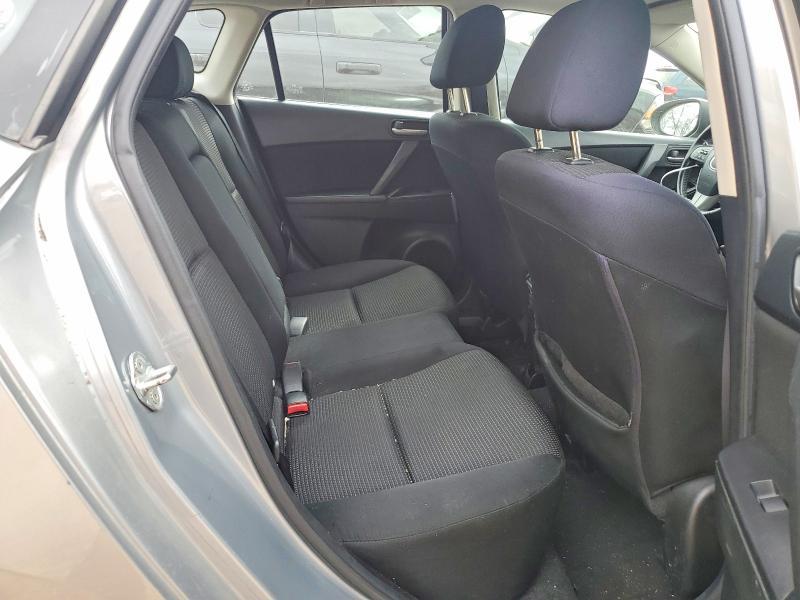 2013 Mazda 3 I