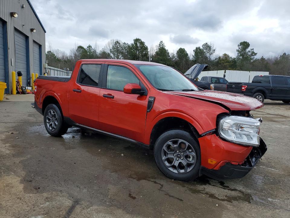 2023 Ford Maverick XL