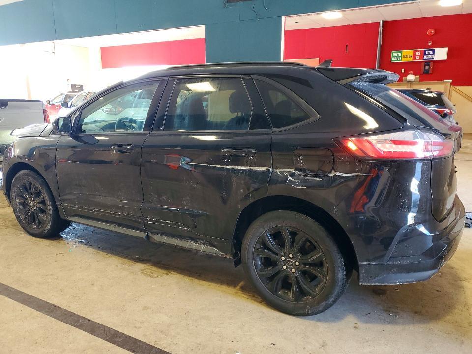 2022 Ford Edge se