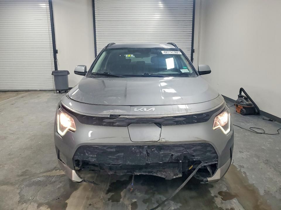 2023 KIA Niro ev Wind