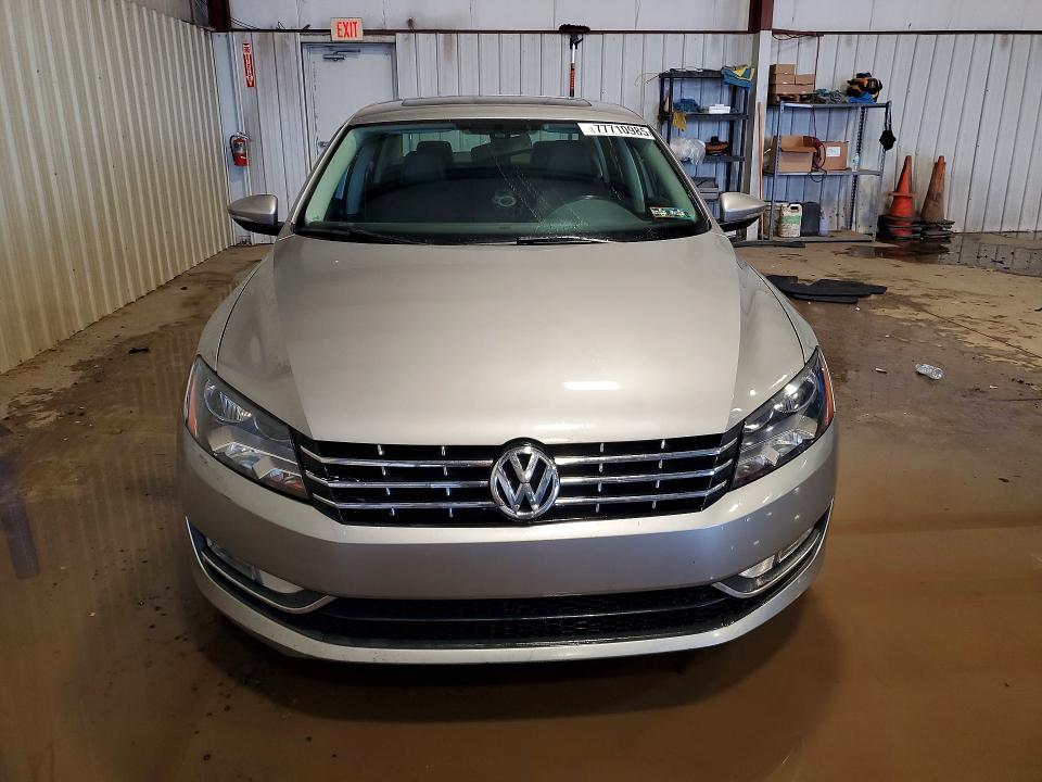 2012 Volkswagen Passat sel