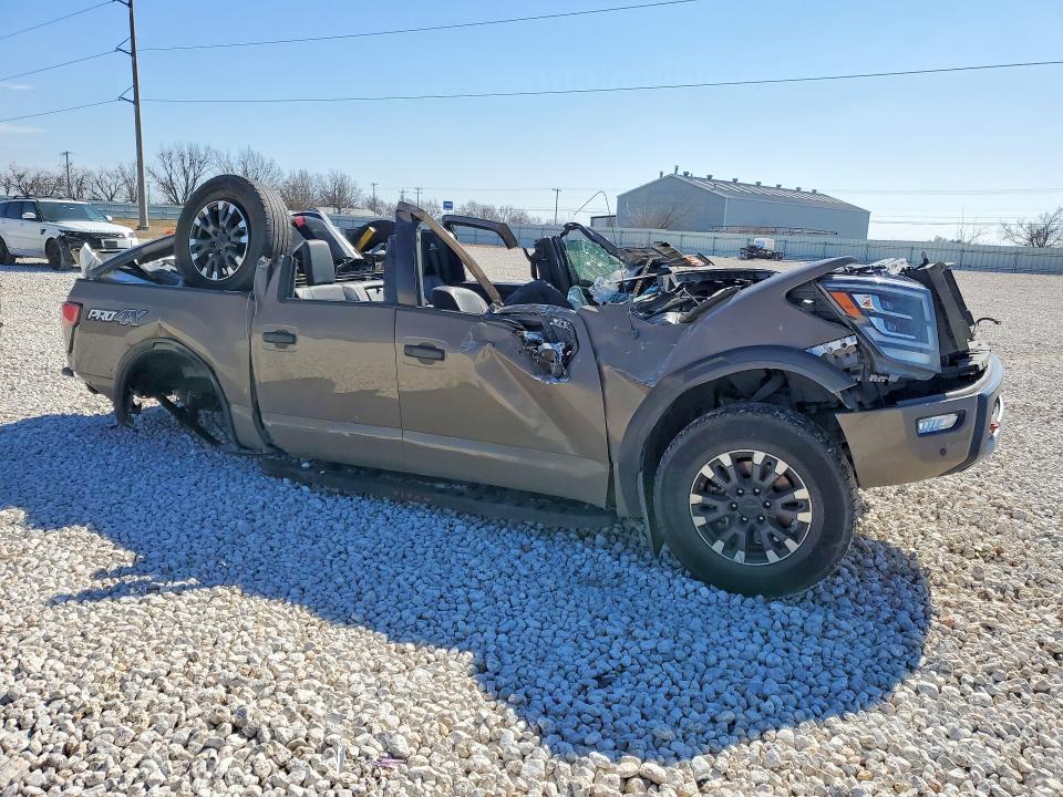 2021 Niss Titan