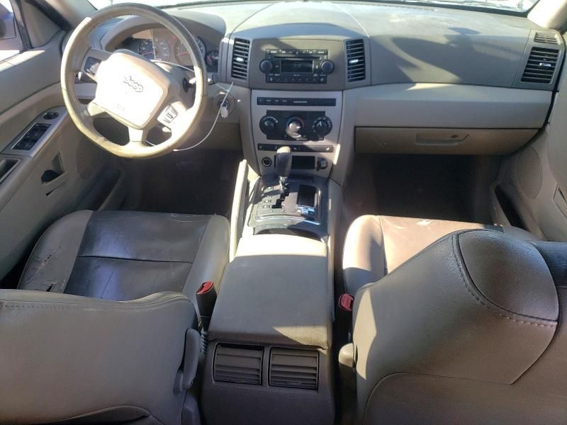 2005 Jeep Grand Cherokee Laredo