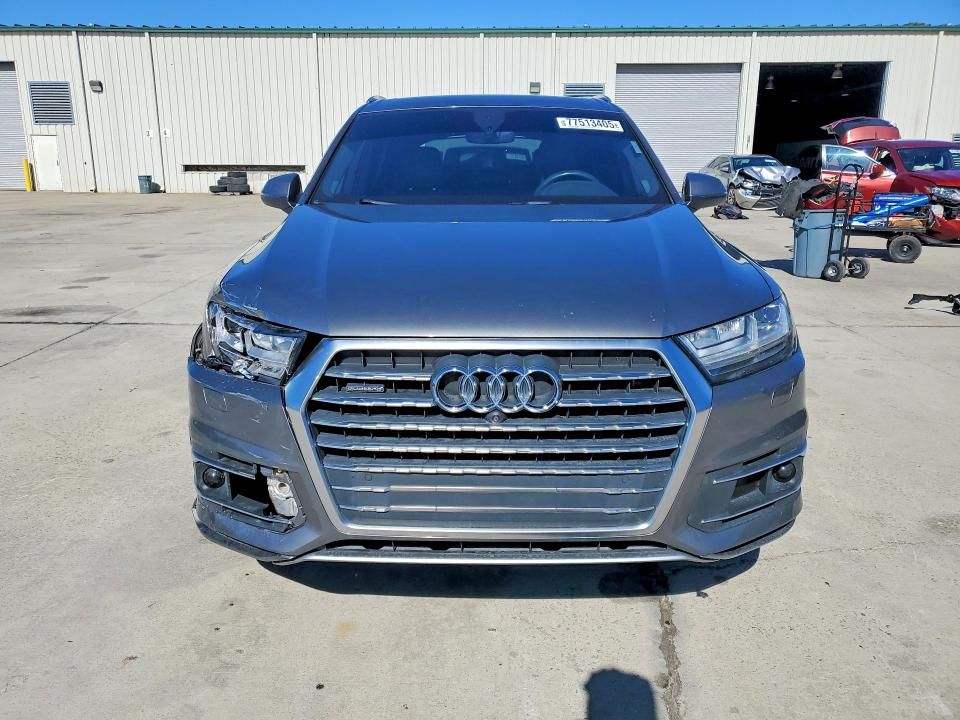 2018 Audi Q7 Premium Plus