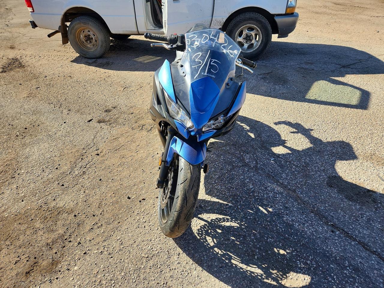 2025 Kawasaki EX650 P
