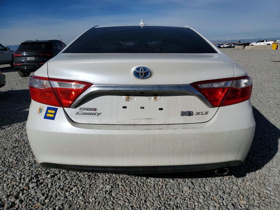 2017 Toyota Camry Hybrid