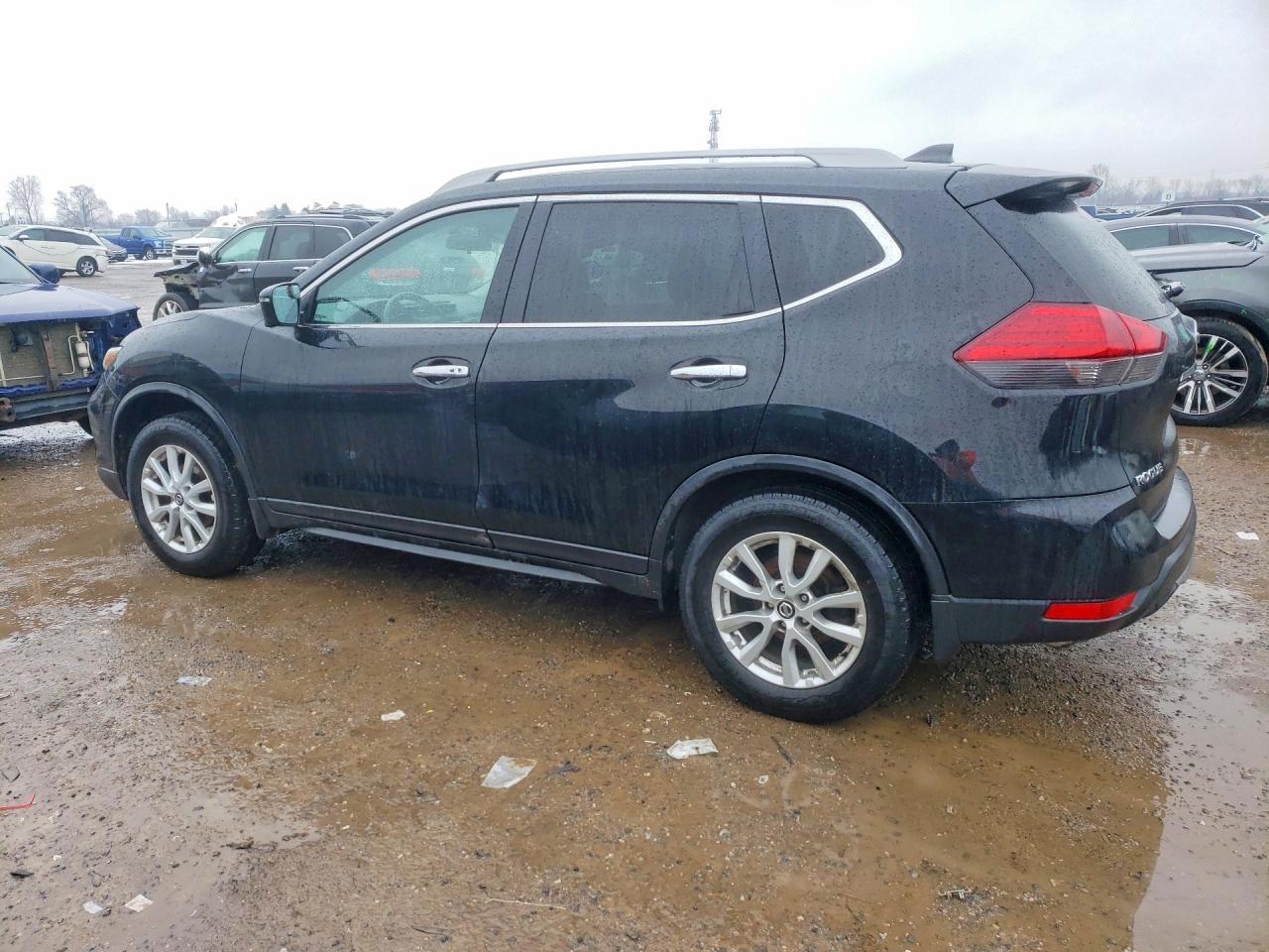 2017 Niss Rogue sv