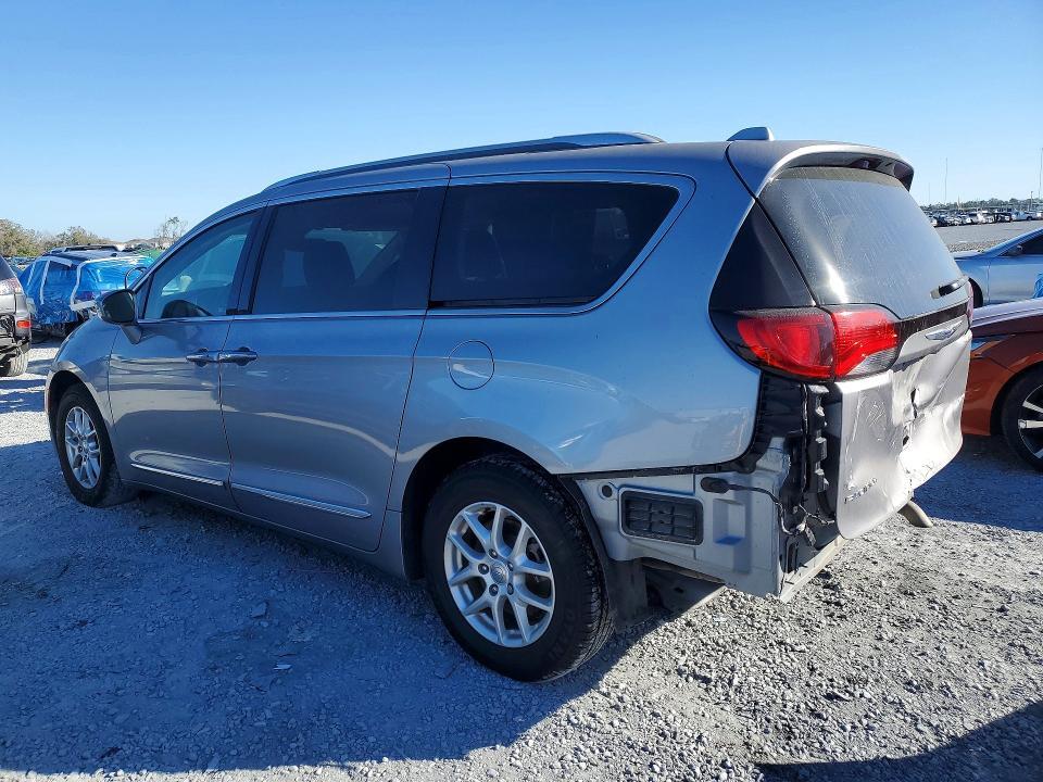 2020 Chrysler Pacifica Touring l