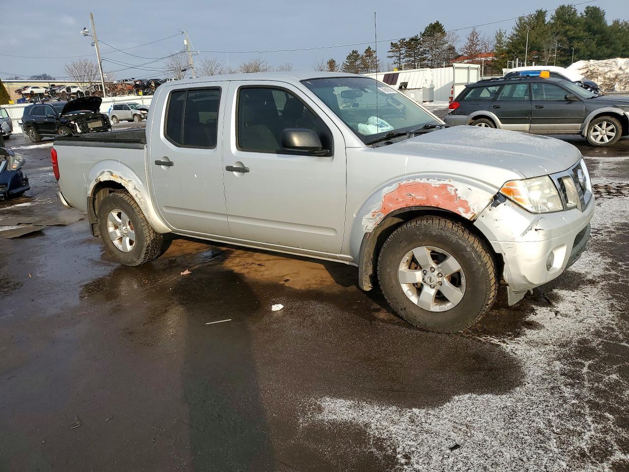 2012 Nissan Frontier s